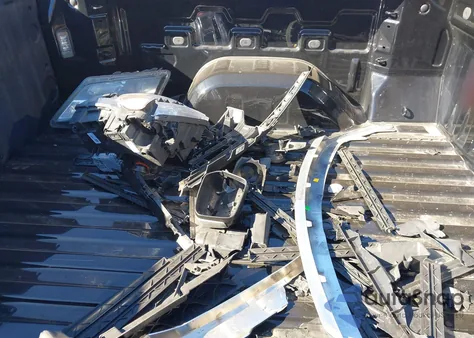 2024 Chevrolet Silverado 1500 4Wd Short Bed Lt z USA, uszkodzony, nr VIN 1GCPDDEK3RZ110490